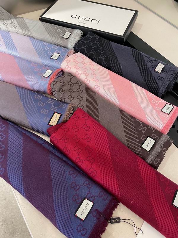 Gucci silk scarf 140X140cm E060501
